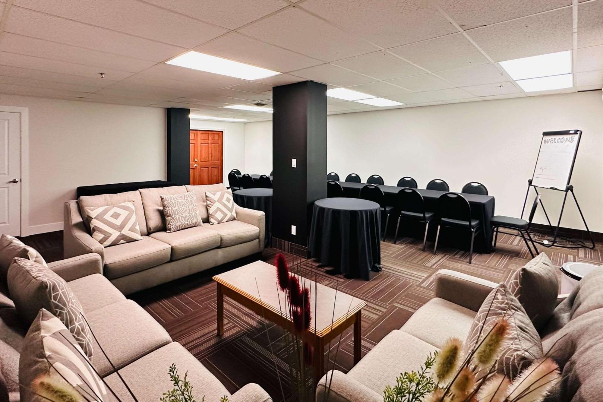 Quality Inn Камлупс Экстерьер фото