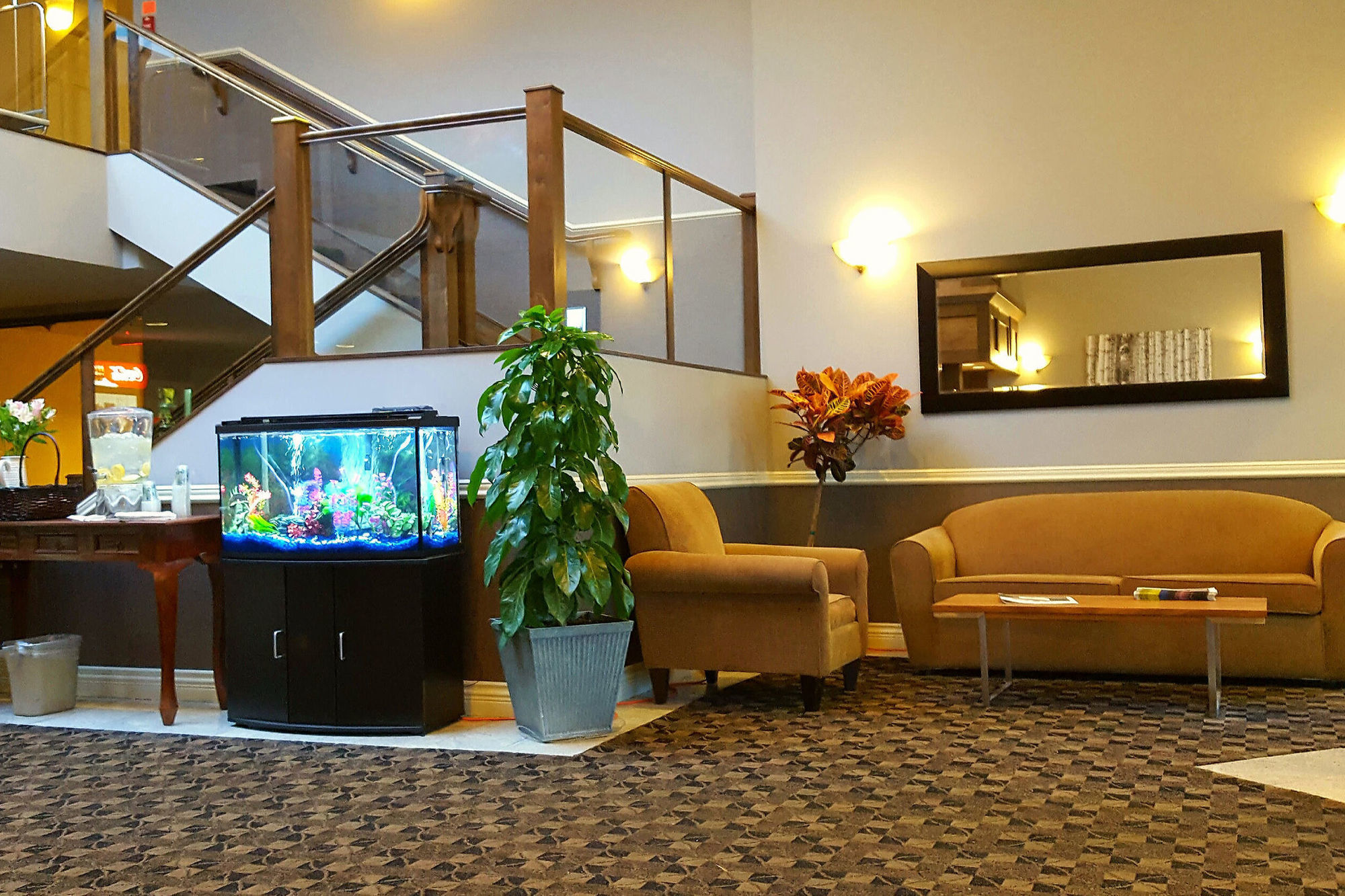 Quality Inn Камлупс Интерьер фото