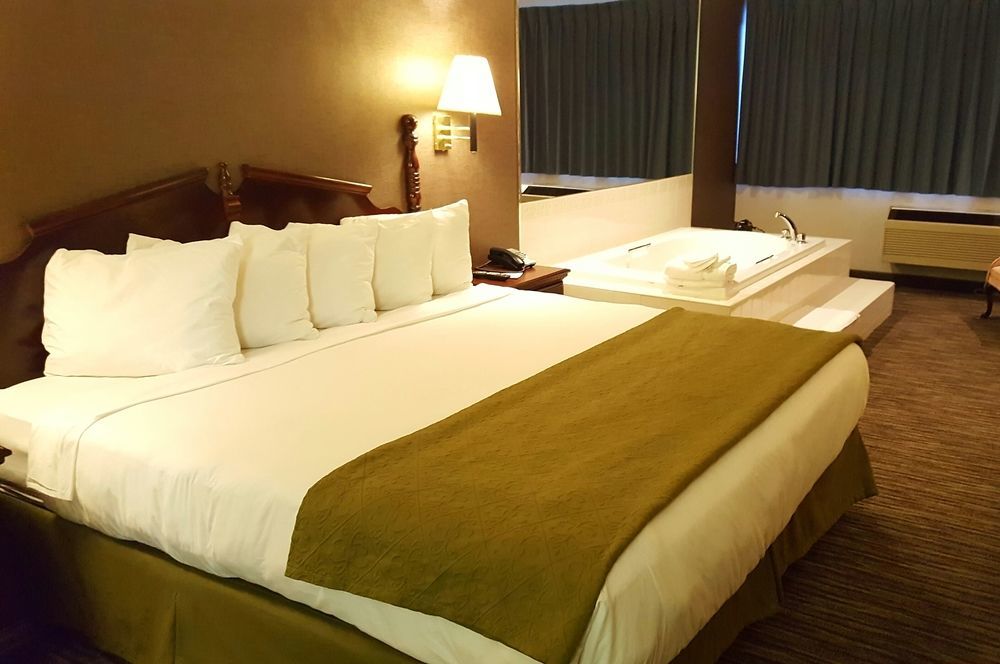 Quality Inn Камлупс Экстерьер фото