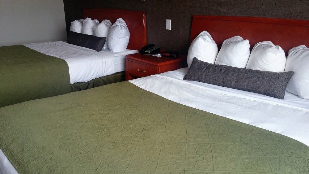 Quality Inn Камлупс Экстерьер фото